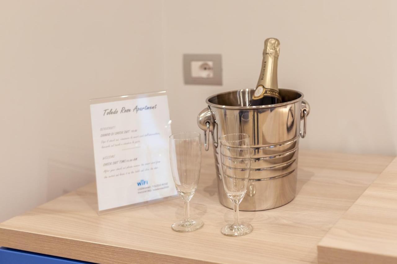 Toledo Rose Hotel Наполи Екстериор снимка