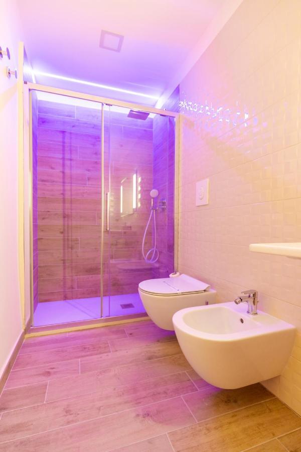 Toledo Rose Hotel Наполи Екстериор снимка